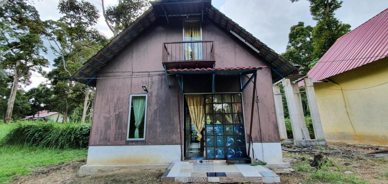 Chalet Kampong Semawar Куала-Кангсар Экстерьер фото